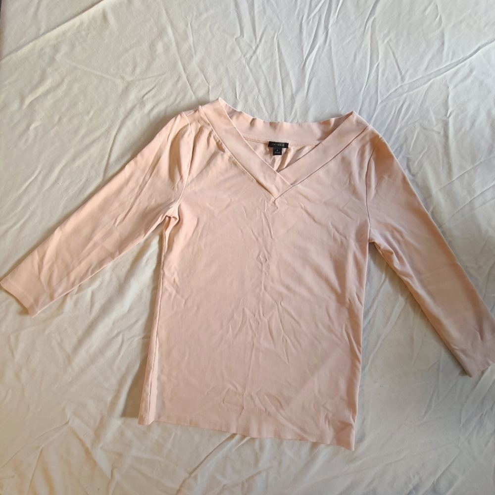 Ann Taylor | 3/4 Sleeve V-Neck Top